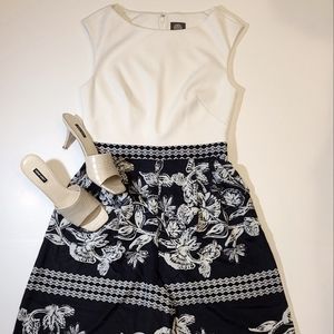 🌟VINCE CAMUTO Floral Cropped Wide Leg Jumpsuit Size 6